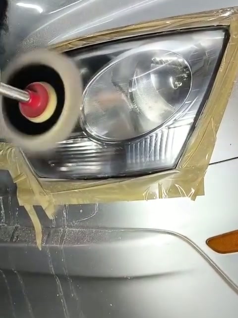 Polimento de faróis · Antes